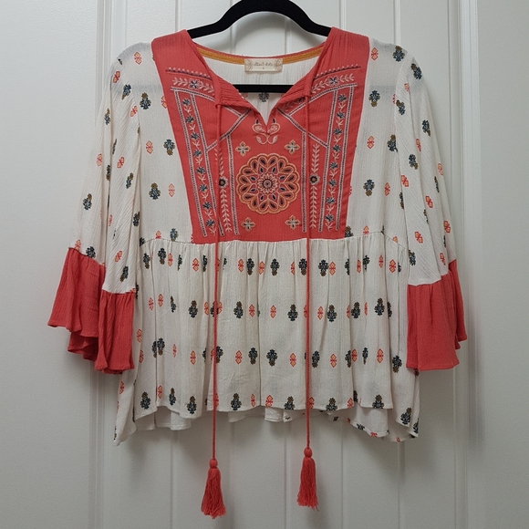 Altar'd state Embroidery blouse - Picture 1 of 3